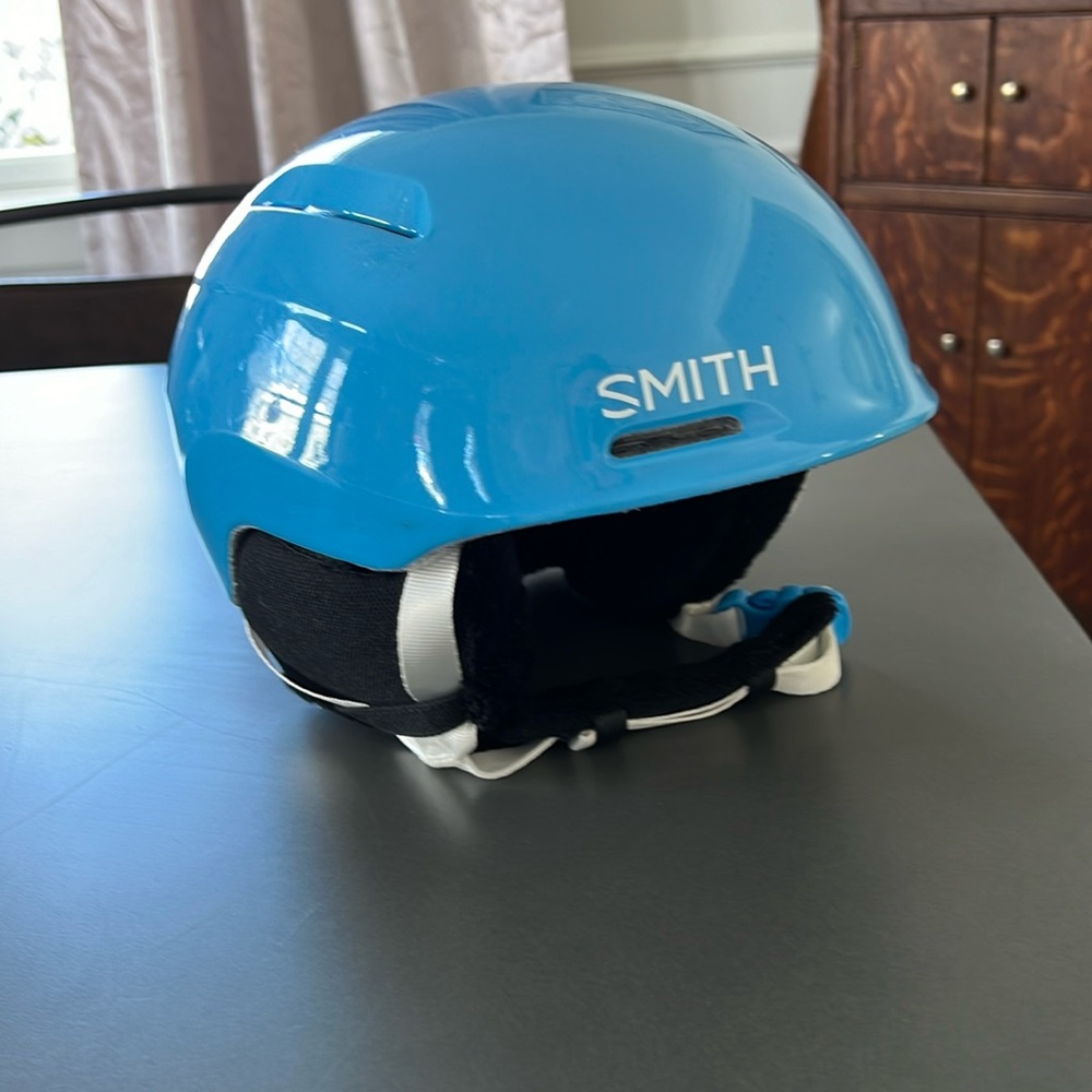 Smith Glide JR helmet with MIPS- used once